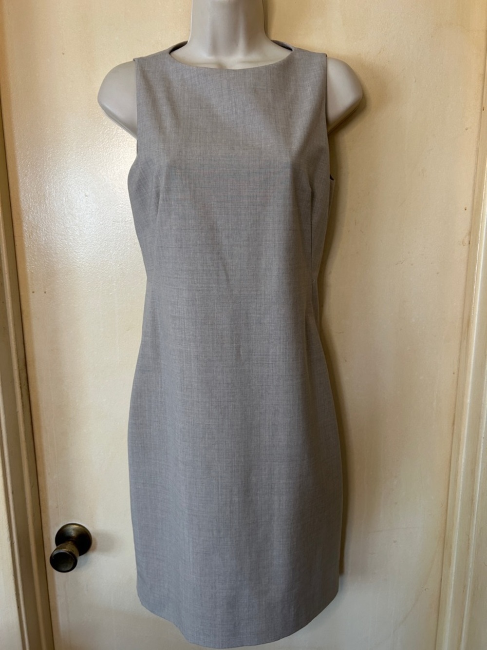 Theory Light Gray Sleeveless Sheath Dress